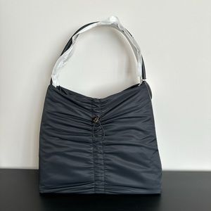 STAUD scrunch tote NWT